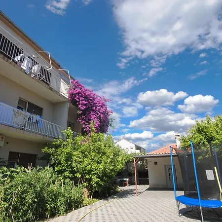 St. Lucia Kastela